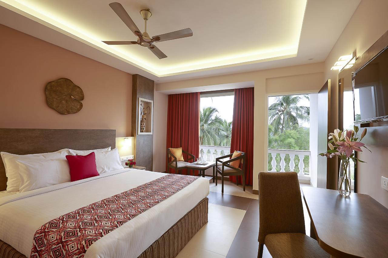 सहारा Sterling Goa Varca